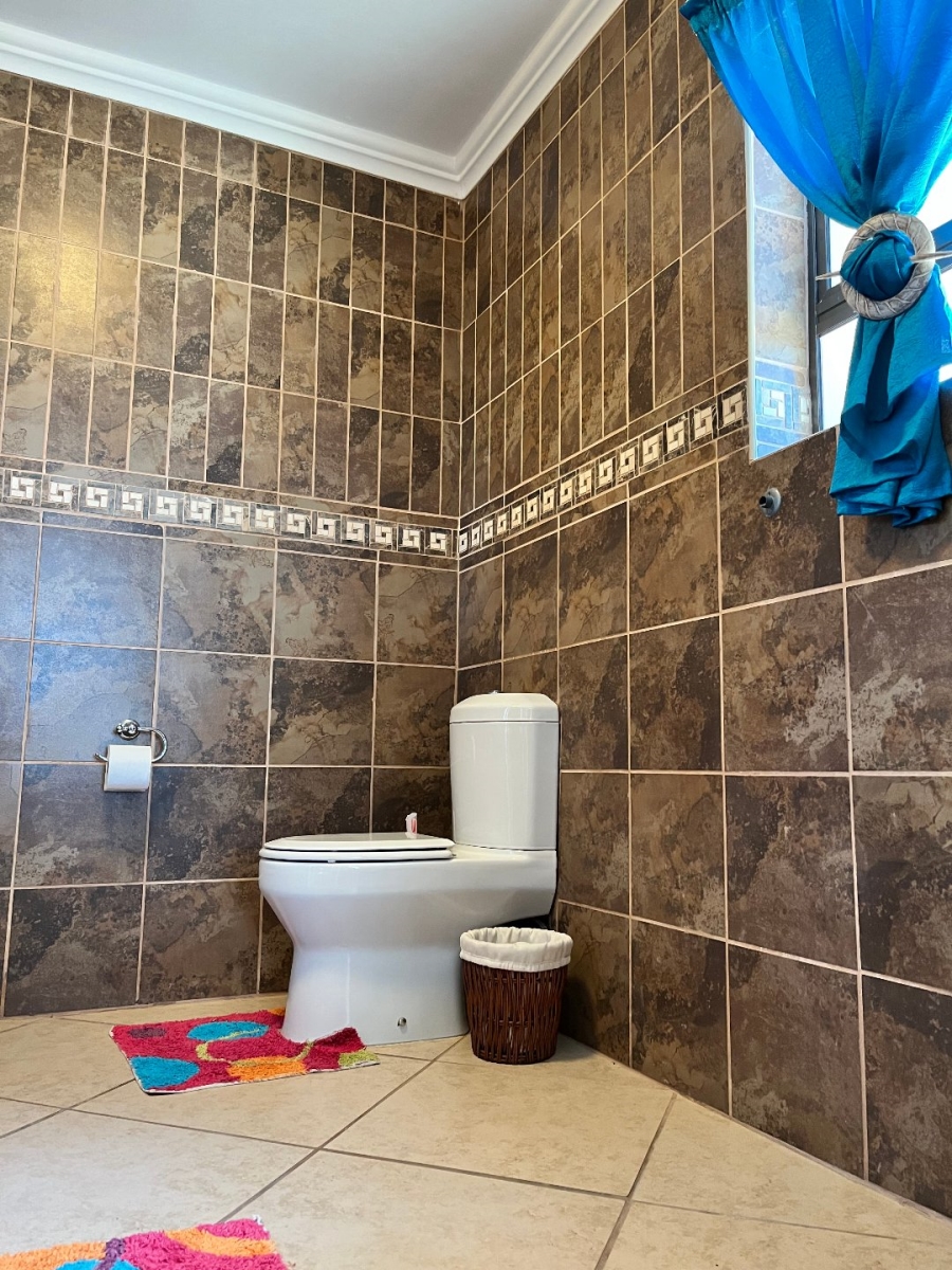 6 Bedroom Property for Sale in Tergniet Western Cape